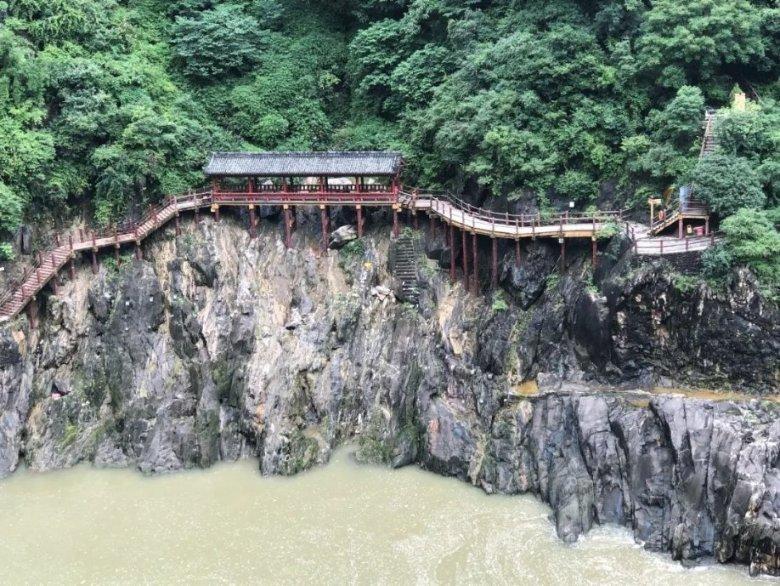 死亡空间2